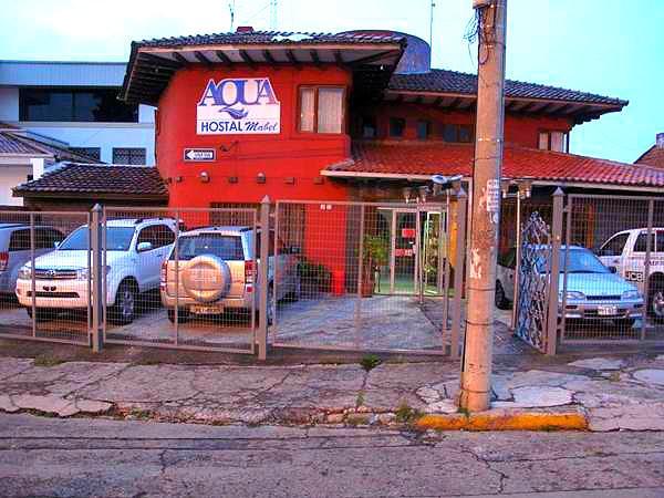 Aqua Hostal Mabel كوينكا المظهر الخارجي الصورة